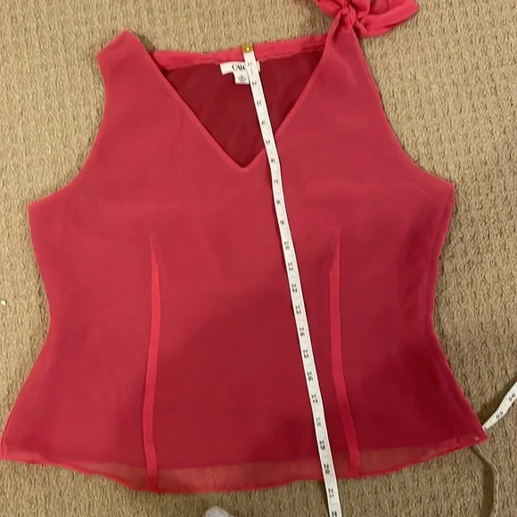 Beautiful top - Picture 5 of 5